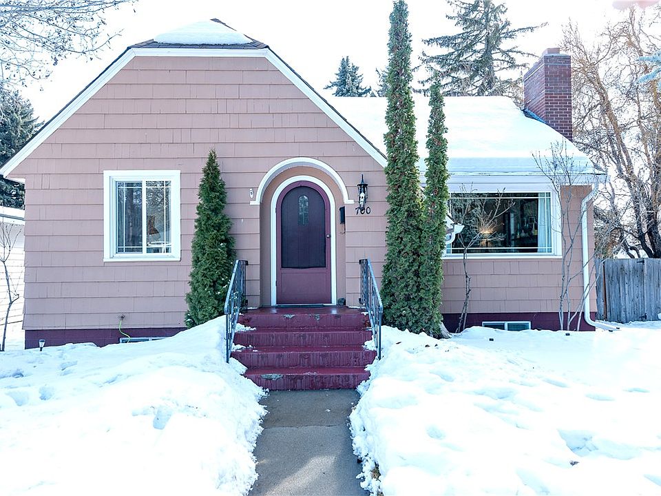 1st image of 700 E 4th Ave
