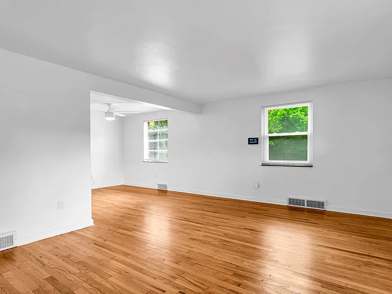 1205 Labelle Ave — Photo 6
