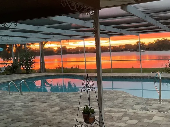 9050 E Bella Vista Ct, Floral City, FL 34436