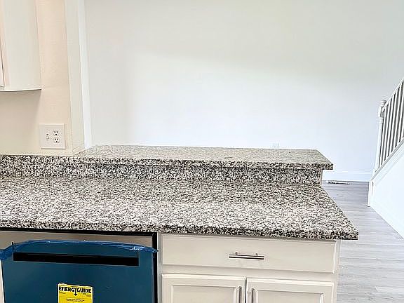 4th image of 9804 Carlsdale Dr