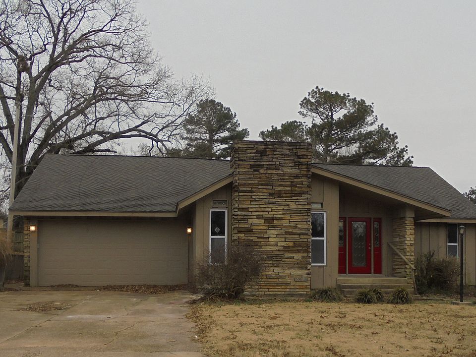 1st image of 1802 Sidney Dr