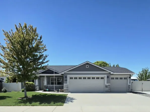 8955 S Red Delicious Ave, Kuna, ID 83634
