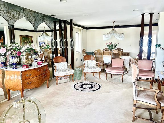 4th image of 728 Arbuckle Avenue