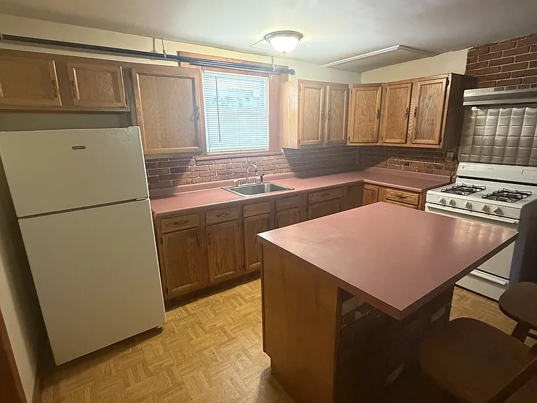 29 Tarkiln Hill Rd #4 — Photo 2