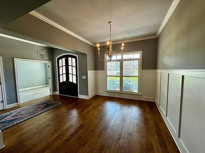 235 Idle Creek Dr — Photo 2