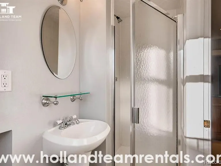 1560 N Ogden St #D — Photo 35