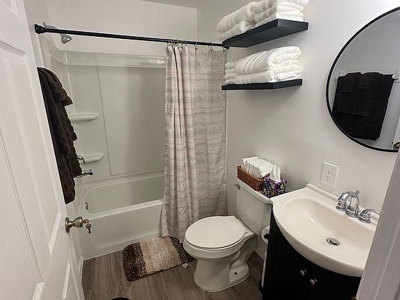 4th image of 1643 Jaydell Cir