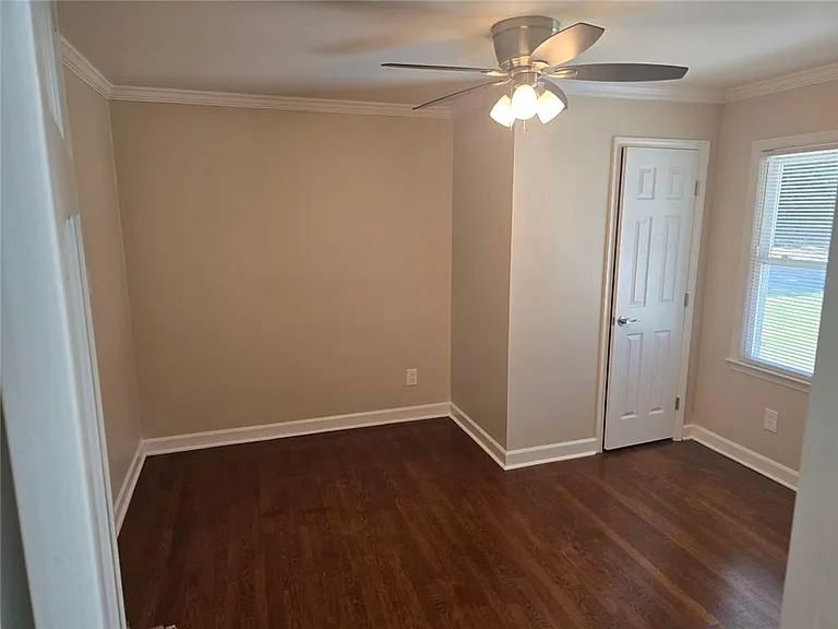 3420 Northside Dr — Photo 12
