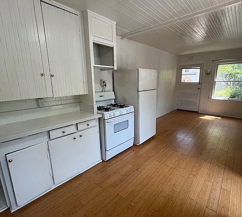 4th image of 634 De La Vina St #1/2