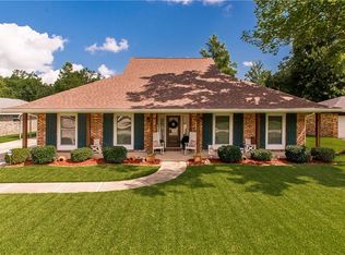 319 Devon Rd, La Place, LA 70068