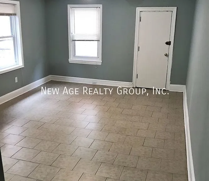 244 W Girard Ave #2 — Photo 14