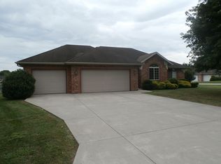 3704 Brandi Ln, Nixa, MO 65714
