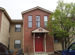 1901 N Hicks Rd APT 102, Palatine, IL