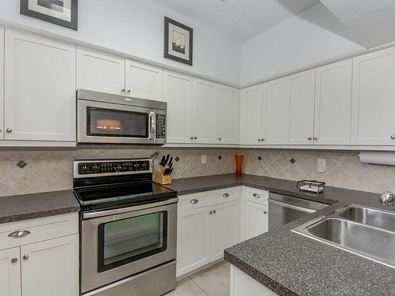 3rd image of 4205 Fairway Dr N Unit 4205