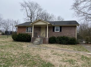 2112 S Main St, Springfield, TN 37172