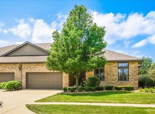 20730 Hunt Club Dr, Frankfort, IL 60423