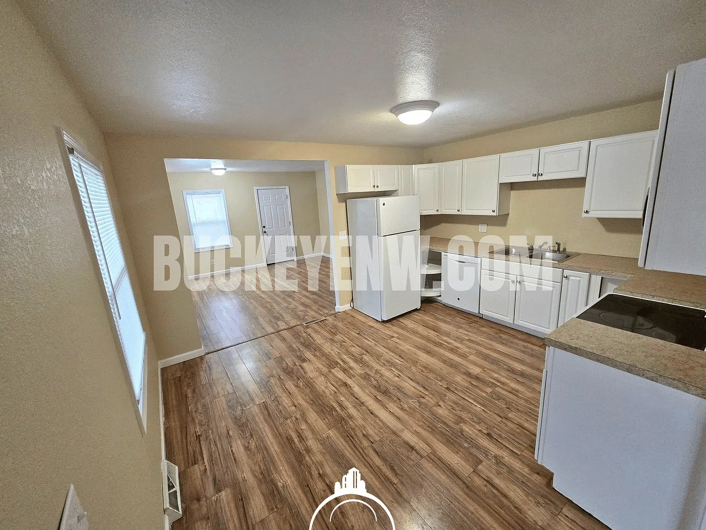 3 Bedroom House — Photo 2
