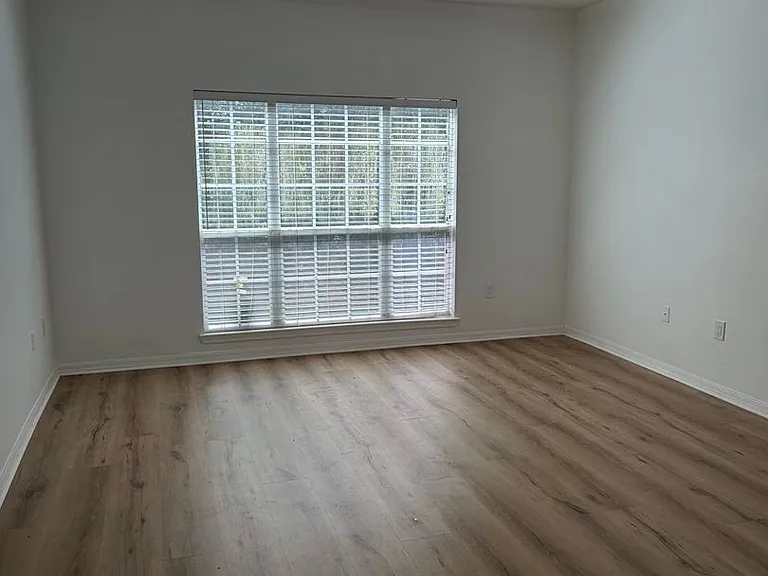 7800 Point Meadows Dr #1523 — Photo 2
