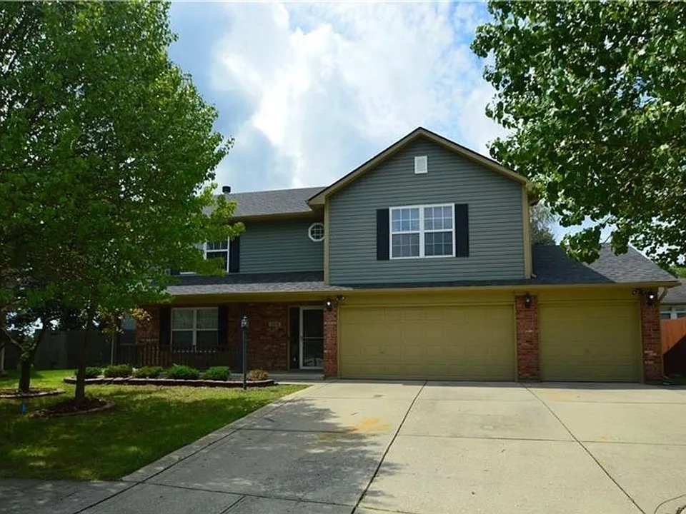 5456 Twin Bridge Cir