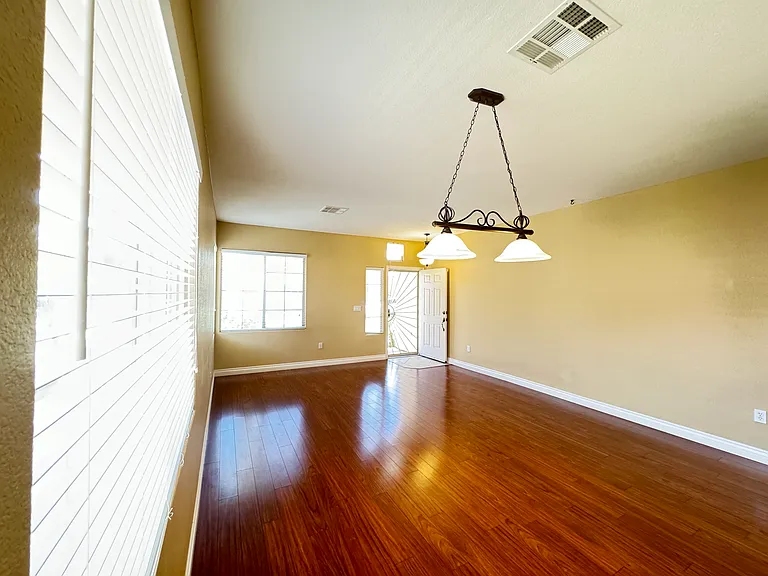 10724 Windrose Point Ave — Photo 6