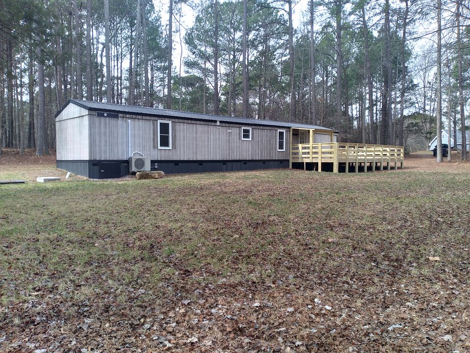 1st image of 65 Vineyard Dr