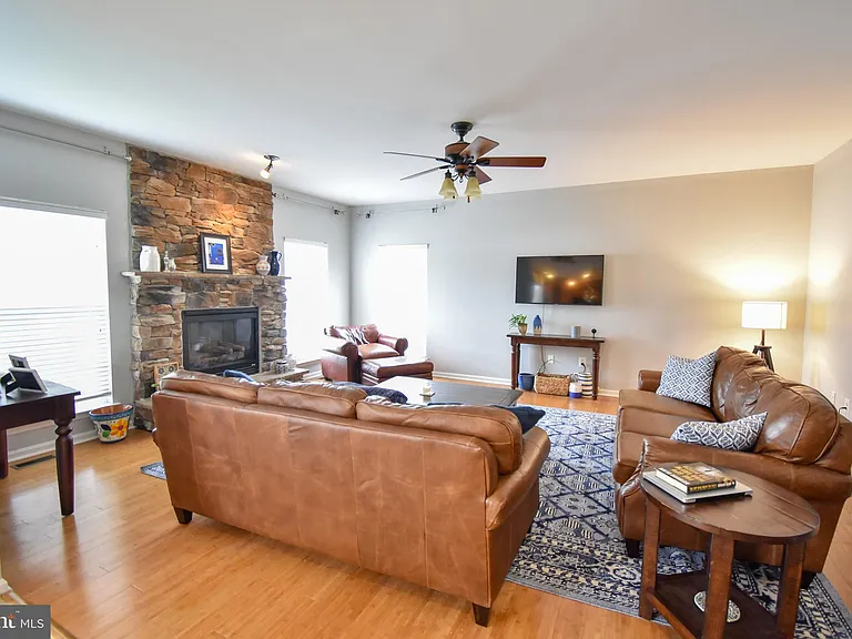 29670 Old Creek Ln — Photo 7