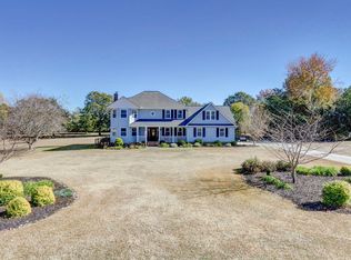 108 Knoll Creek Dr, Simpsonville, SC 29680