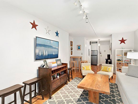 2nd image of 35-41 E 38th St APT 2E