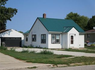 335 Eldora Rd, Hudson, IA 50643