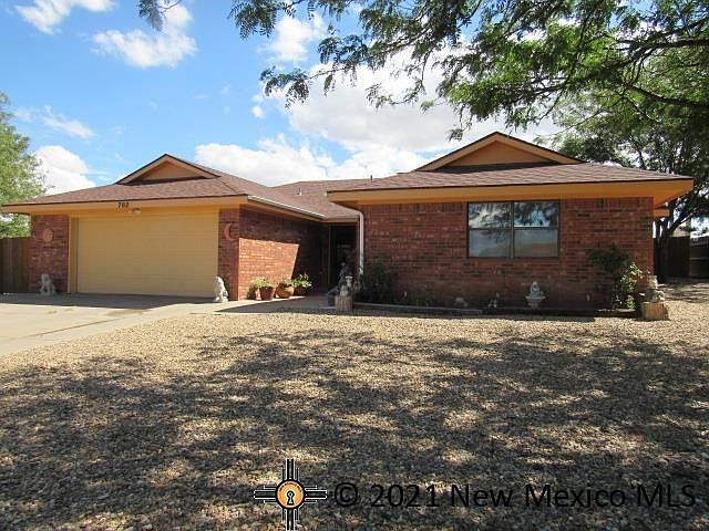 1st image of 702 Mesquite