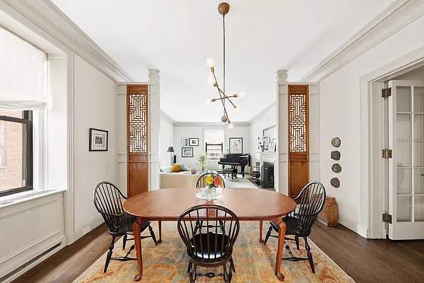 Sold by Compass | media 18