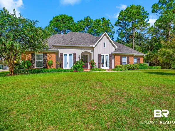 8900 Bay Point Dr, Elberta, AL 36530