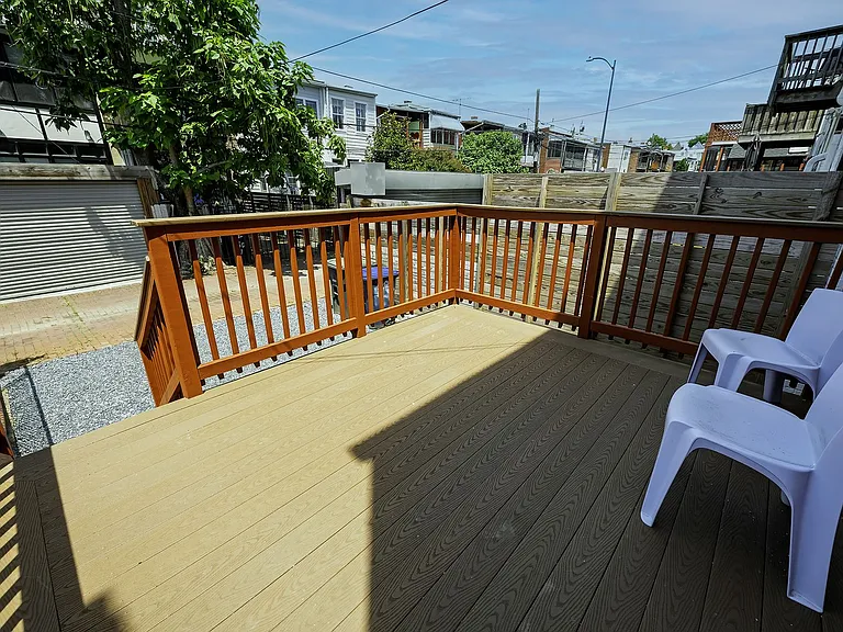 145 Thomas St NW — Photo 29