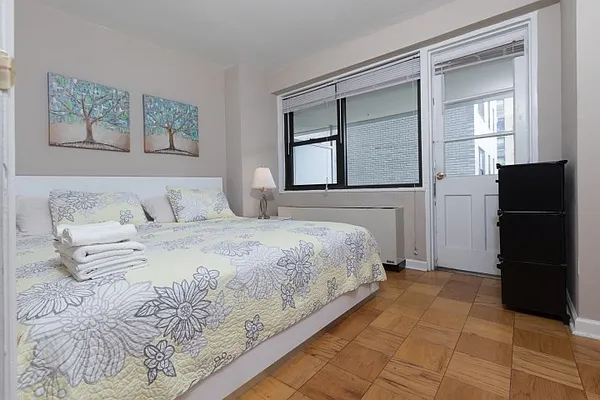 Rented by UES Management | media 35