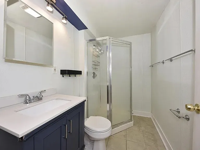 1818 N Arlington Pl — Photo 10