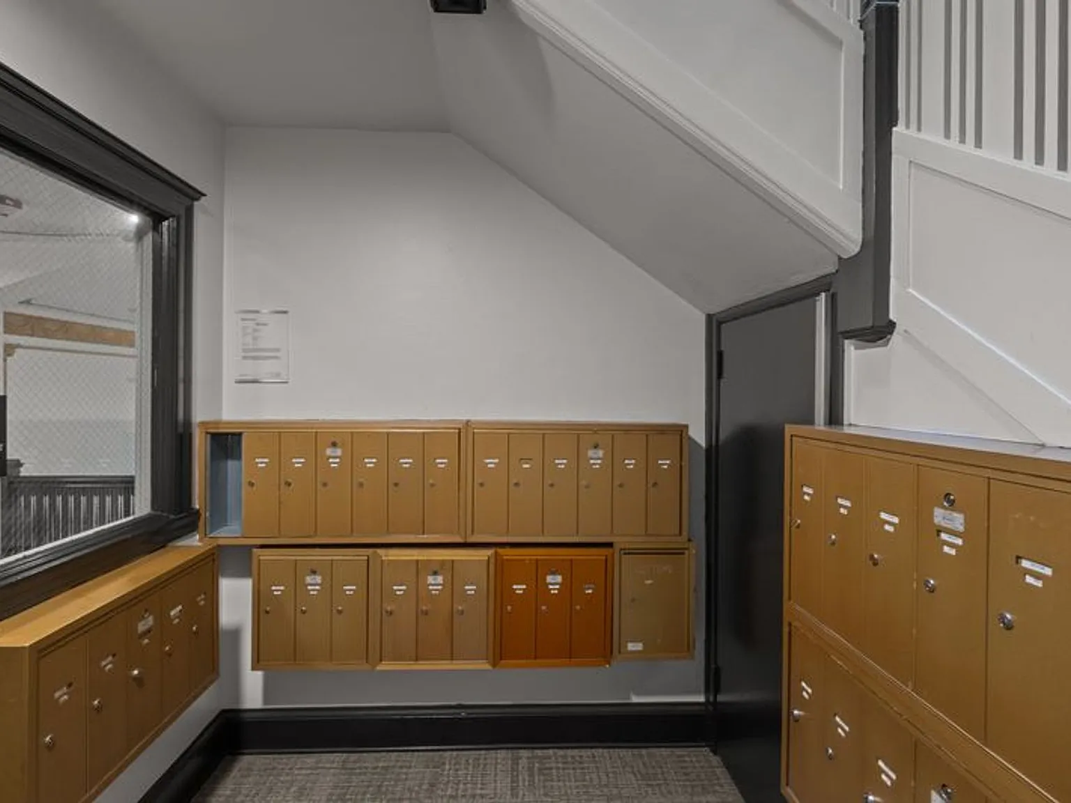 Campus Apartments — Photo 4