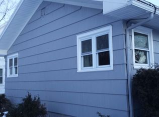 385 Colebourne Rd, Rochester, NY 14609