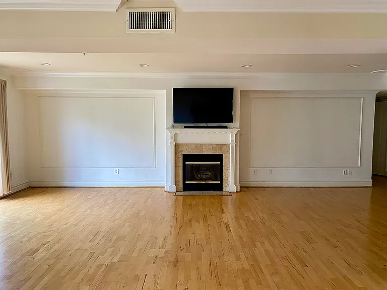 11803 Goshen Ave #302 — Photo 7
