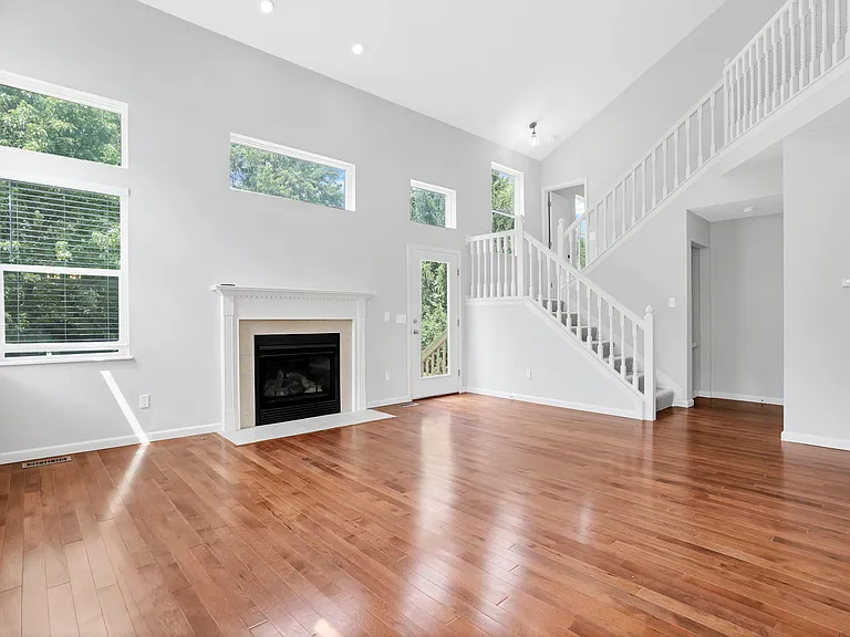 7236 Upper Albany Dr — Photo 23