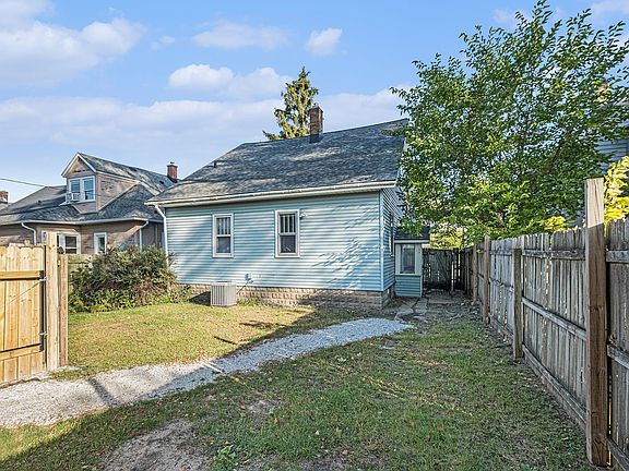 2nd image of 346 Quimby St NE
