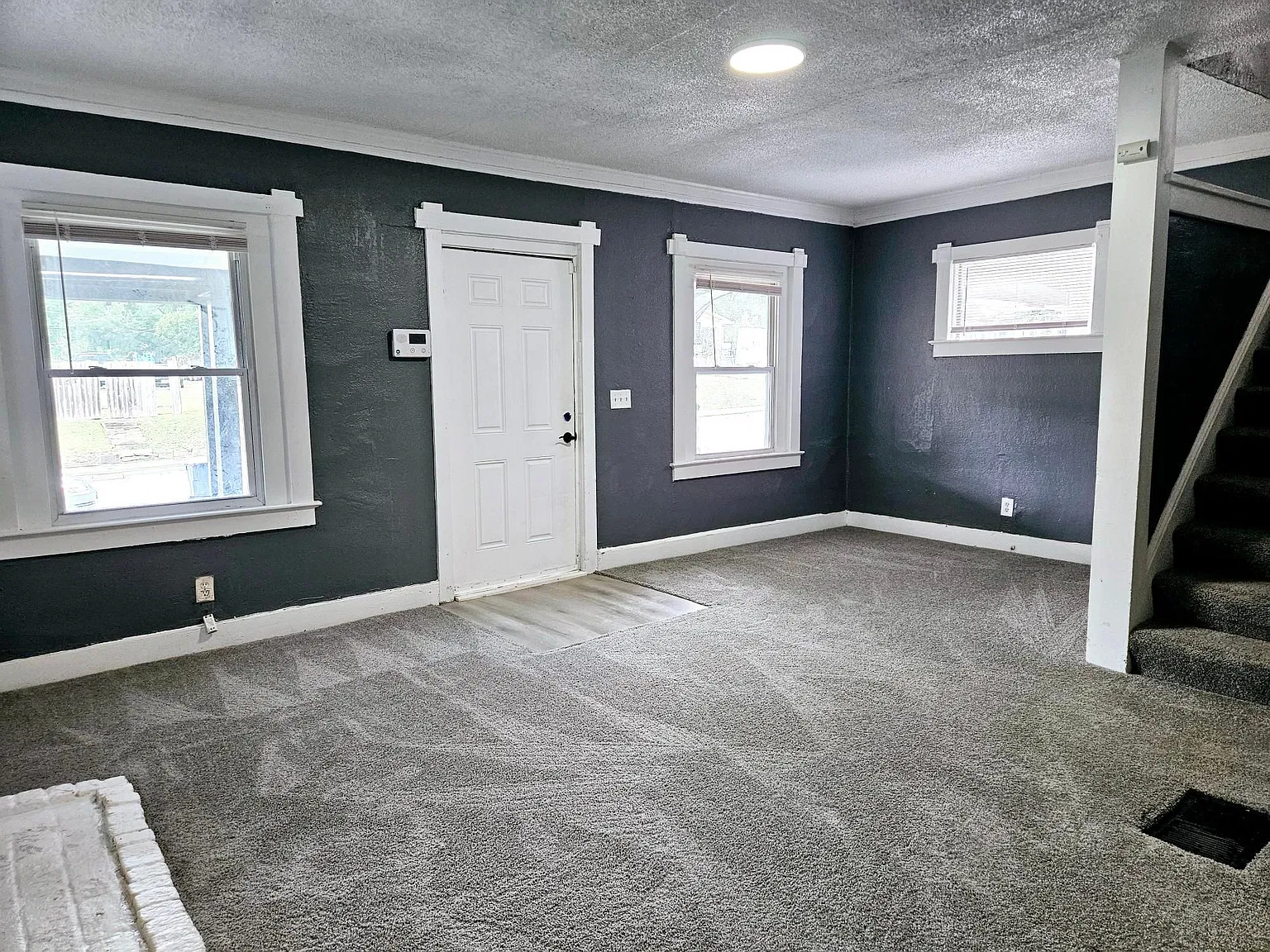 3 bed, 2.0 bath, 1582 sqft, $1,600 — Photo 4
