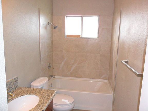5th image of 3908 Moonbeam Dr