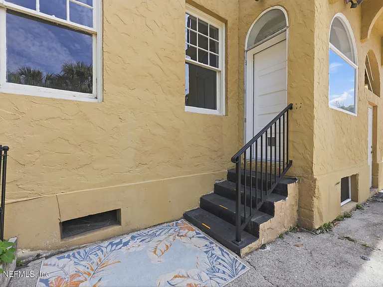 1786 Challen Ave #2 — Photo 33