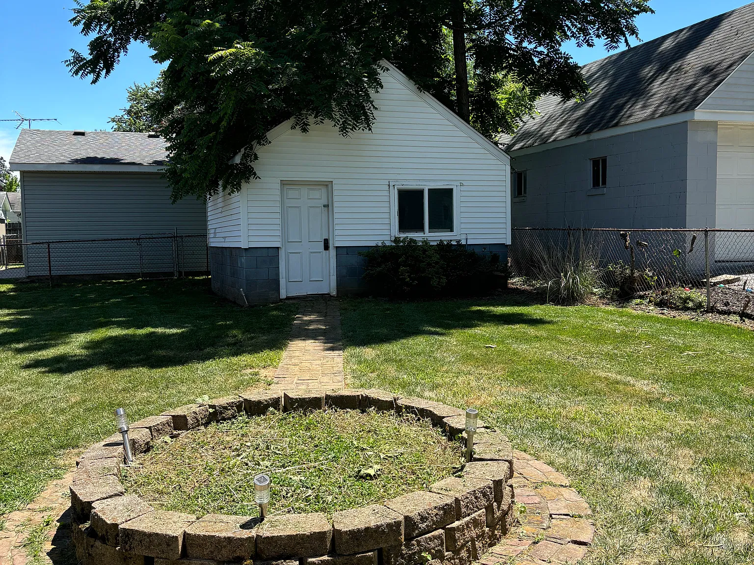 9206 Wilson Ave — Photo 4