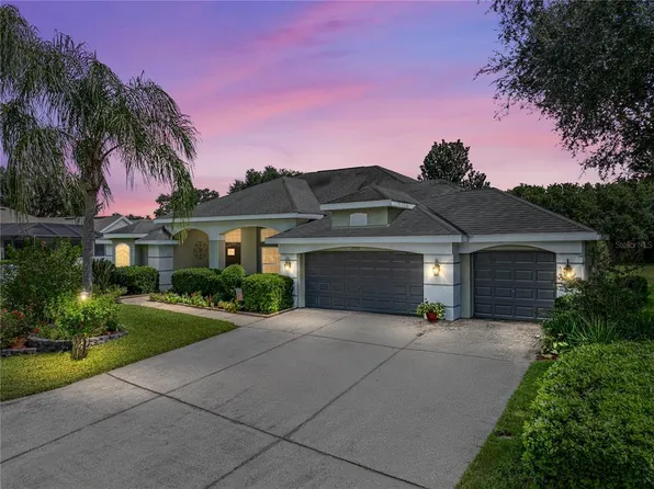 2903 Sutton Oaks Ct, Plant City, FL 33566