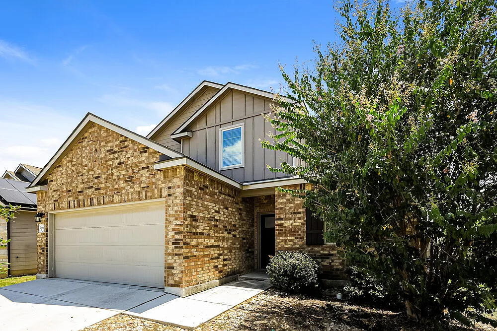 4 bed, 3.5 bath, 2863 sqft, $2,640 — Photo 4