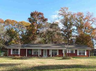 706 Maxey Rd, Longview, TX 75605