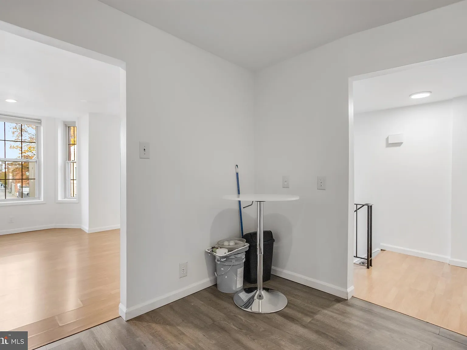 2 bed, 1.0 bath, 1020 sqft, $2,700 — Photo 4