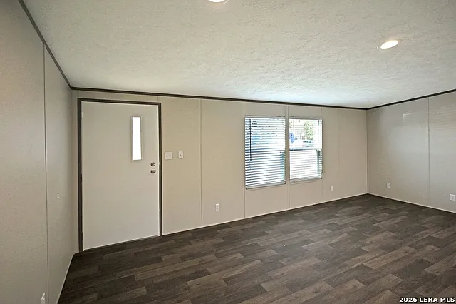 1358 Bartels Ct — Photo 4