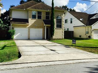 9427 Lambright St, Houston, TX 77075